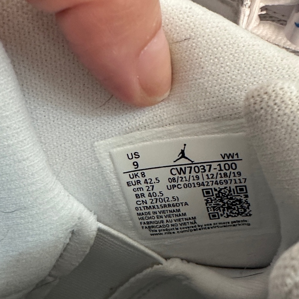 Jordan 6 Rings - Picture 5 of 9